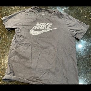 Nike boys short sleeve tee